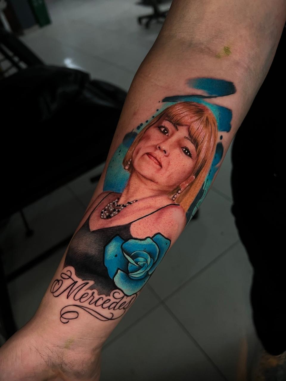 Color Tattoos service example